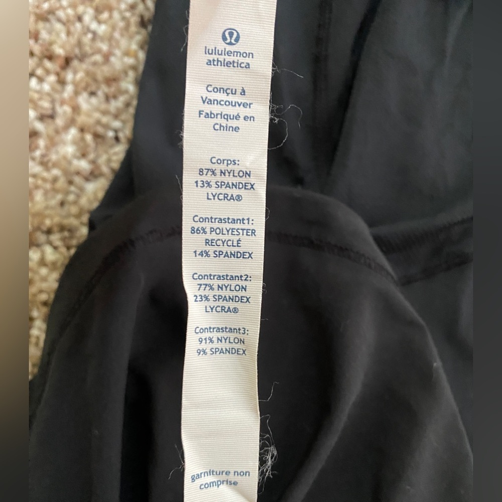 Lululemon Athletica capri leggings Skirt skort black Stretch size 2 wz bag - Picture 7 of 9